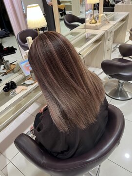 ヘアメイク アース 本庄早稲田店(HAIR & MAKE EARTH) バレイヤージュ_ミルクティーベージュ_ハイライト