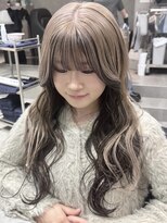 ベモ(NVEMO) インナーカラーホワイトブロンドメルティカラー韓国風巻き