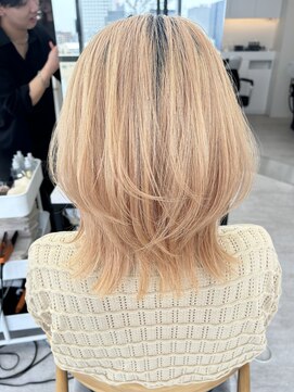 ビューナゴヤ 名駅(VIEW NAGOYA) レイヤーカット/外ハネレイヤー/くびれヘア/ミディアムレイヤー