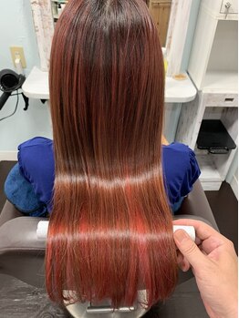 カラーやパーマを繰り返した髪にも◎今までにないツヤ・指通り・指通りが手に入る◎【豊川/髪質改善】