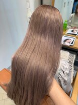 ユニ バイ マグ 長野店(Uni.by Mag)&nbsp;ケアブリーチダブルカラーミルクティーベージュレイヤーカット