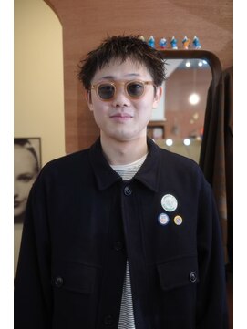 エディ(Edy) スパイキーショート刈り上げニュアンスパーマメンズ眉毛カット