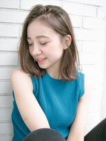 リリアン 青山(relian) スモーキーグレージュカラーで外人風に