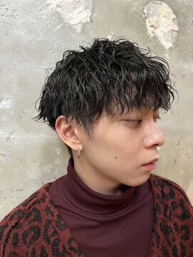 アカ(ACA) メンズカットパーマ波巻ツイストスパイラルパーマ札幌大通