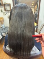 美容室 メザミー MESAMIES&nbsp;髪質改善 縮毛矯正 さらさらミディアムストレートヘア