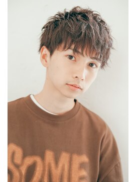 ジョエミバイアンアミ(joemi by Un ami) (joemi 新宿)メンズマッシュ 波巻きパーマ 束感マッシュ 近江