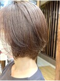 大人かわいい丸みひし形前下がりボブ 小顔