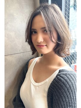 トルネード(TORNADO) レイヤーウルフボブナチュラルグレージュ n10.26