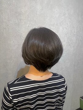 ウィスプ 赤羽店(wisp) 大人ショートウルフボブ 髪質改善ケアTr/白髪染め#1