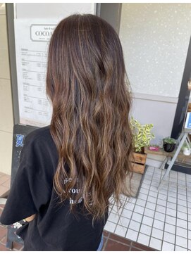 ココア グロウ(COCOA Glow) ナチュラルなハイライトカラー