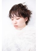 ショートレイヤー×くせ毛風ニュアンスパーマ