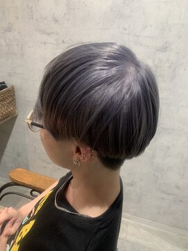 グラフ(GLaugh) ペールラベンダー/シルバーアッシュ/束感マッシュ