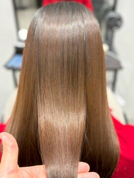 ルスリー 横浜店(Lsurii) 横浜駅/髪質改善縮毛矯正/黒髪/小顔