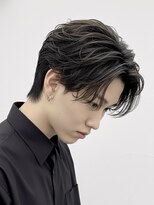 ヘッドストック(HEAD STOCK)&nbsp;メンズフェザーパーマ韓国カルマパーマ毛流れセンターパート眉毛