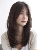 ミディアムレイヤー/グレージュ／顔周りカット/触覚／レイヤー
