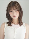 レイヤーミディアム/顔まわりレイヤー/前髪あり/20代/30代