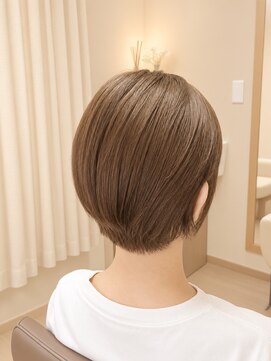 ミオス(mios) 働く女性の上品ショート