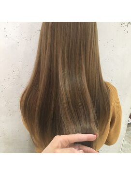 フェリア 梅田(FERIA) 【梅田 茶屋町】フェミニンロング/似合わせカット