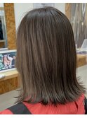 透明感!ブリーチ使わないグレーベージュ