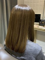 カミケンガレリア(kamiken. galleria) 清潔感きれい美髪カラーなめらかストレート【カミケンガレリア】