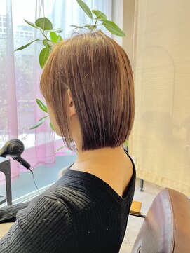 ナンバー 博多(Number) 【ぷつっとボブ◎シアーベージュ】