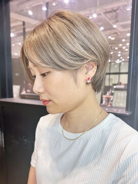 アイティーバイアルバム 八王子店(IT by ALBUM) ブロンドショート_ハッシュカットフルバング_ba477011