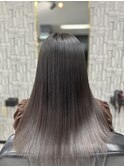 大人可愛い透明感立体感グレージュ×エアストレート