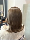 切りっぱなしミディアム×オリーブベージュ