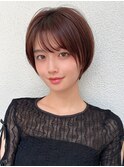 ぱっつん前髪ショートヘア