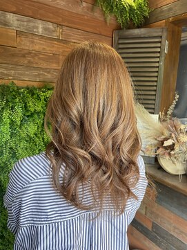 ヘアーデザインアンドボディーメイク R カフェベージュ