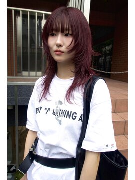 イェン(Yen.) ボルドーカラーハッシュレイヤーカット