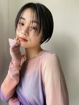 シータ(sheta) 【sheta/小林】10代20代30代黒髪ハンサムショート　ワンレン