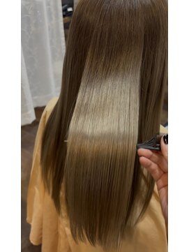 ブリーチしてても艶髪に！！