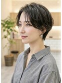 暗髪ハンサムショート