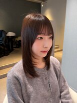 アム(amu) レイヤーカット/顔周りレイヤー/ミディアムレイヤー/前髪カット