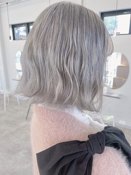 フウ(fuh) シルバー/ペールシルバー/寒色/色落ち重視/ハイトーン