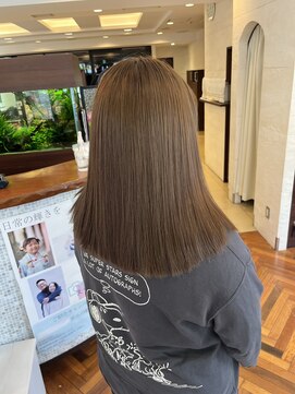 ルシア(LUCIA) オリーブベージュ