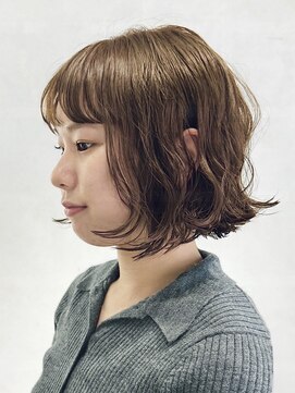 インヤン(YINYAN) 自然乾燥だけで決まる 切りっぱなしボブ×ニュアンスパーマ