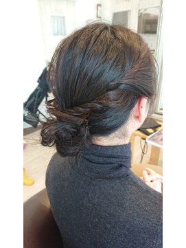 ウィービーパセリ atre川越店(WE BE PARSLEY) ヘアアレンジ♪【担当 木村沙織】