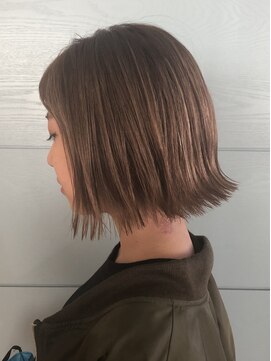 キャンバス バイ ネオリーブ 横浜西口(Canvas by neo.) 永遠人気の切りっぱなしボブ*お洒落に見せたいならこれ*