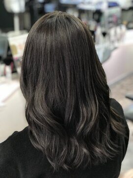 カットクラブ エルズエム(cuT cLub L'sm) 大人グレージュ☆