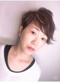 個性派刈り上げショート×大人ハイライト×グレージュ