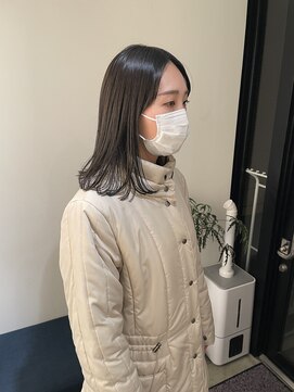 トレス(TRESS) オリーブベージュ　オリーブグレージュ　ミディアムレイヤー