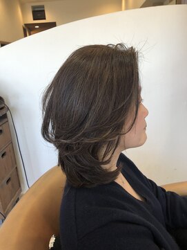 ヴィンクロ 明石大久保(Vinculo) 【vinculo　三村】お客様スタイル　レイヤーカット　3