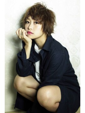 リーフ 西焼津店(LeaF) 甘辛MIX☆コケティッシュなボーイズライクなゆるふわショート