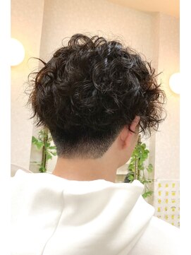 黄ぐまくん美容室 メンズパーマ