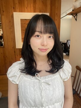 ガーランド (Garland) 大人かわいいミディアムレイヤー暗髪ベージュ小顔レイヤーカット