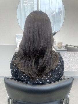 トッカ 茨木(tocca) 透明感抜群！大人のためのグレージュ