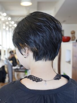 ビュートリアム 七里ヶ浜(BEAUTRIUM) 「洗練されたハンサムタイトショート」