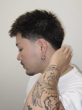 アストロ(ASTRO) スパイキーショート×フェードカット